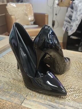 Black Patent Pointed-Toe Stiletto Pumps